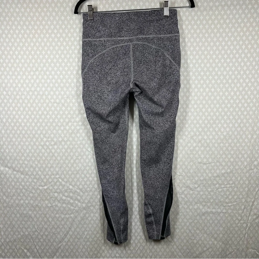 Lululemon Black‎ White Seaspray Invigorate Leggings